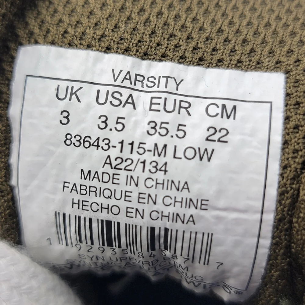 Varsity White and Camouflage Kids Sneakers Bt K-Swiss SIZE 3.5. #1549‎